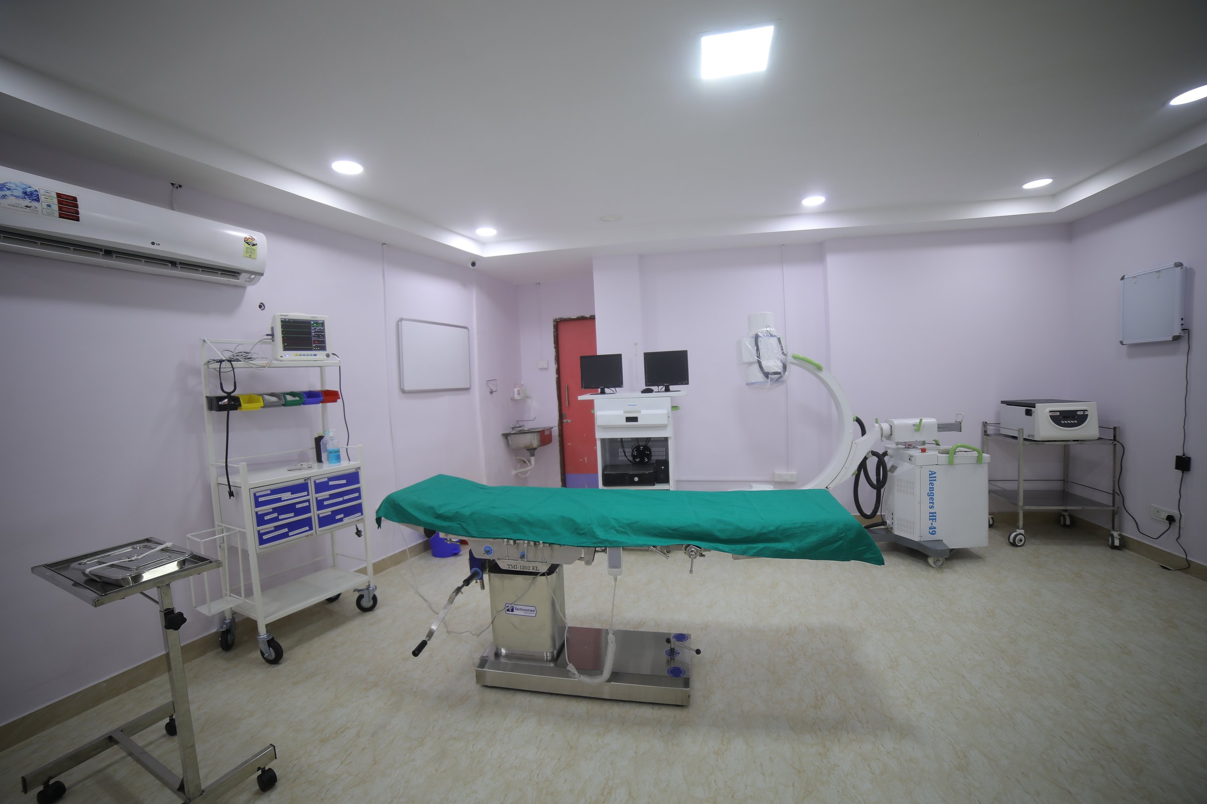 Procedure room at Kinesis